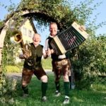 „Am Lachtal spielt die Musi, Liftspaß und Hüttengaudi“.